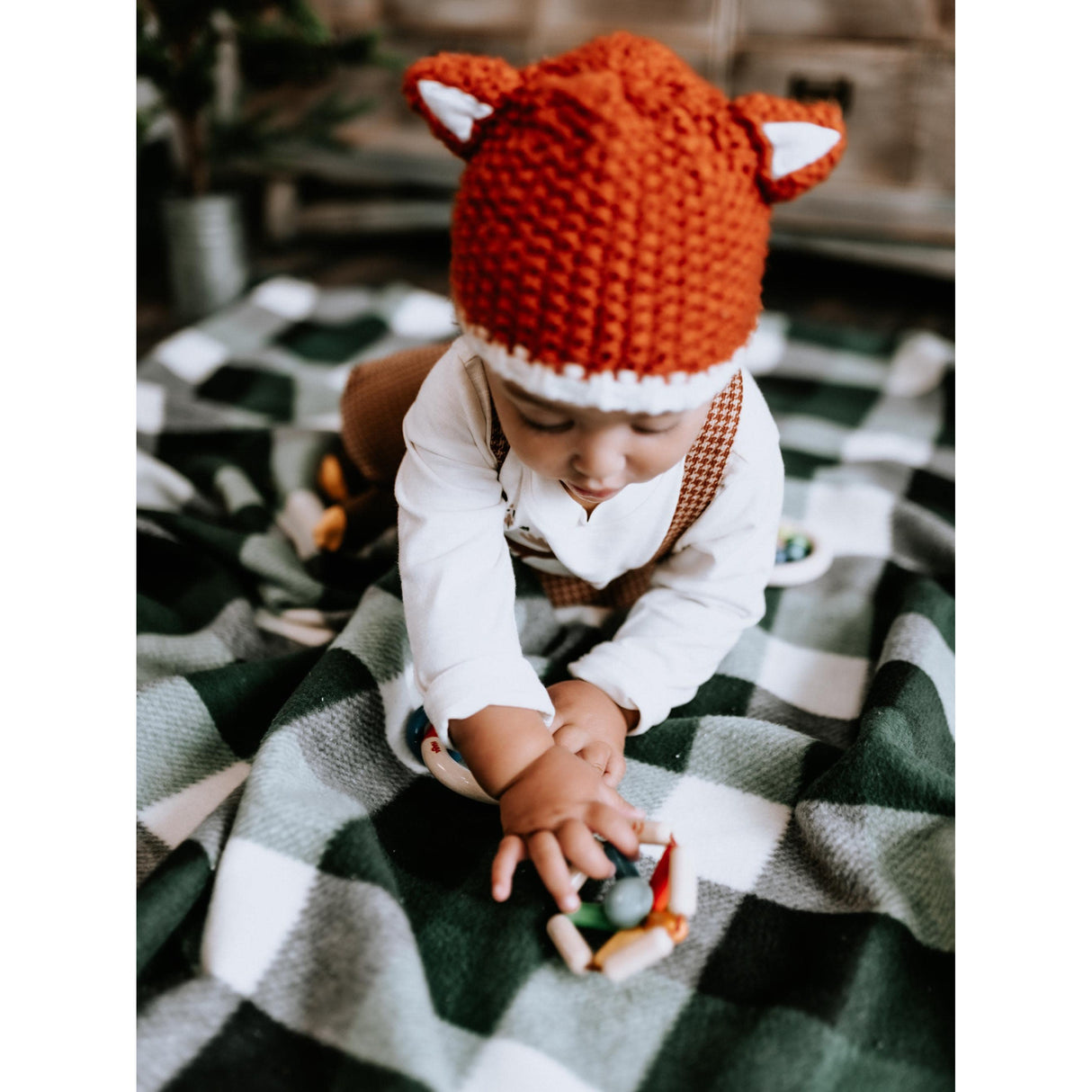 Color Carousel Wooden Baby Rattle - HoneyBug