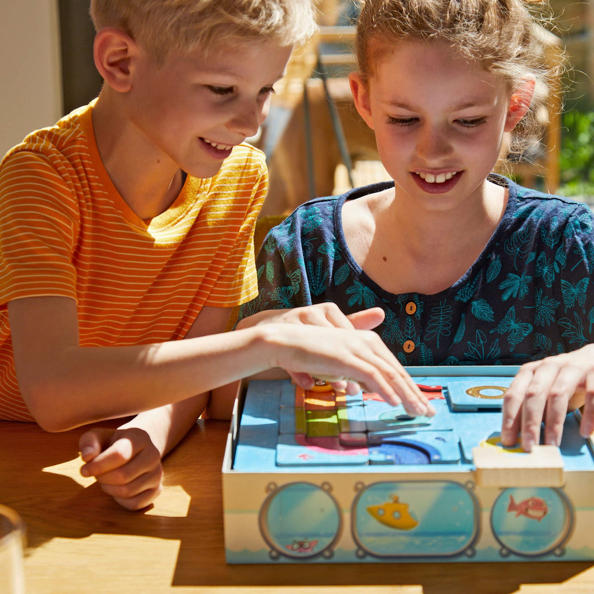 Logic! GAMES: Splash Labyrinth - HoneyBug