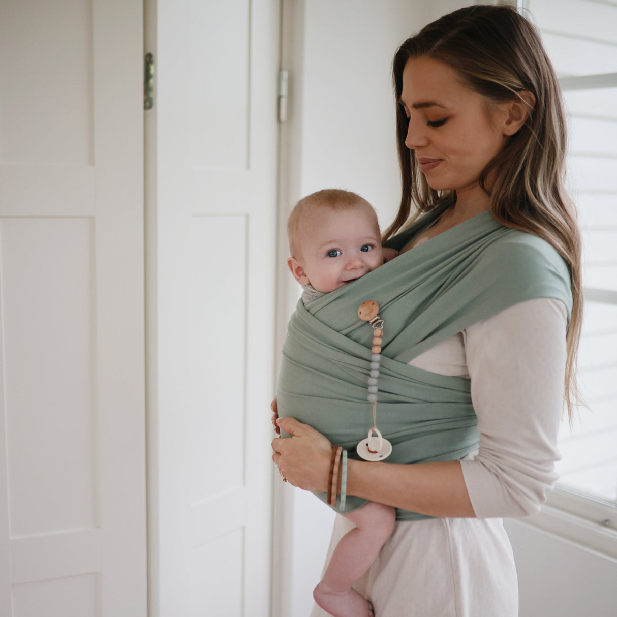 Flower Teether Bracelet - HoneyBug