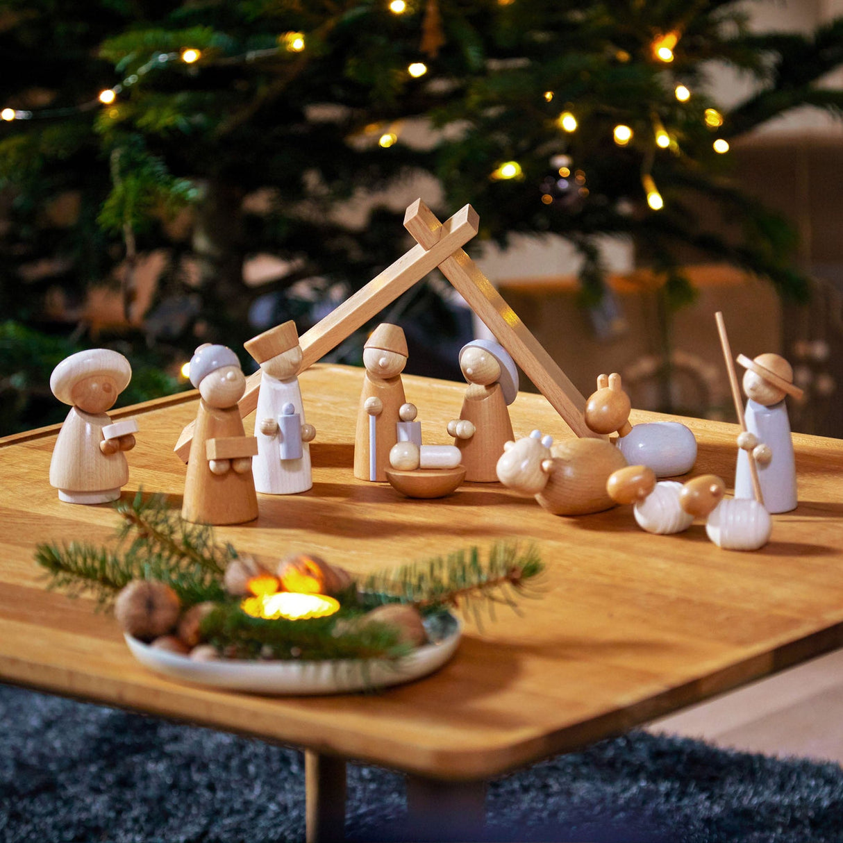 Natural Wood Nativity Set - HoneyBug