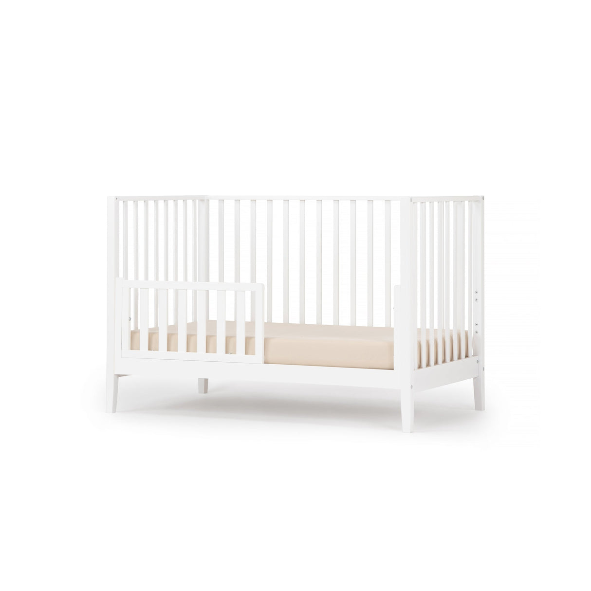 LaLa 3-in-1 Convertible Crib - HoneyBug