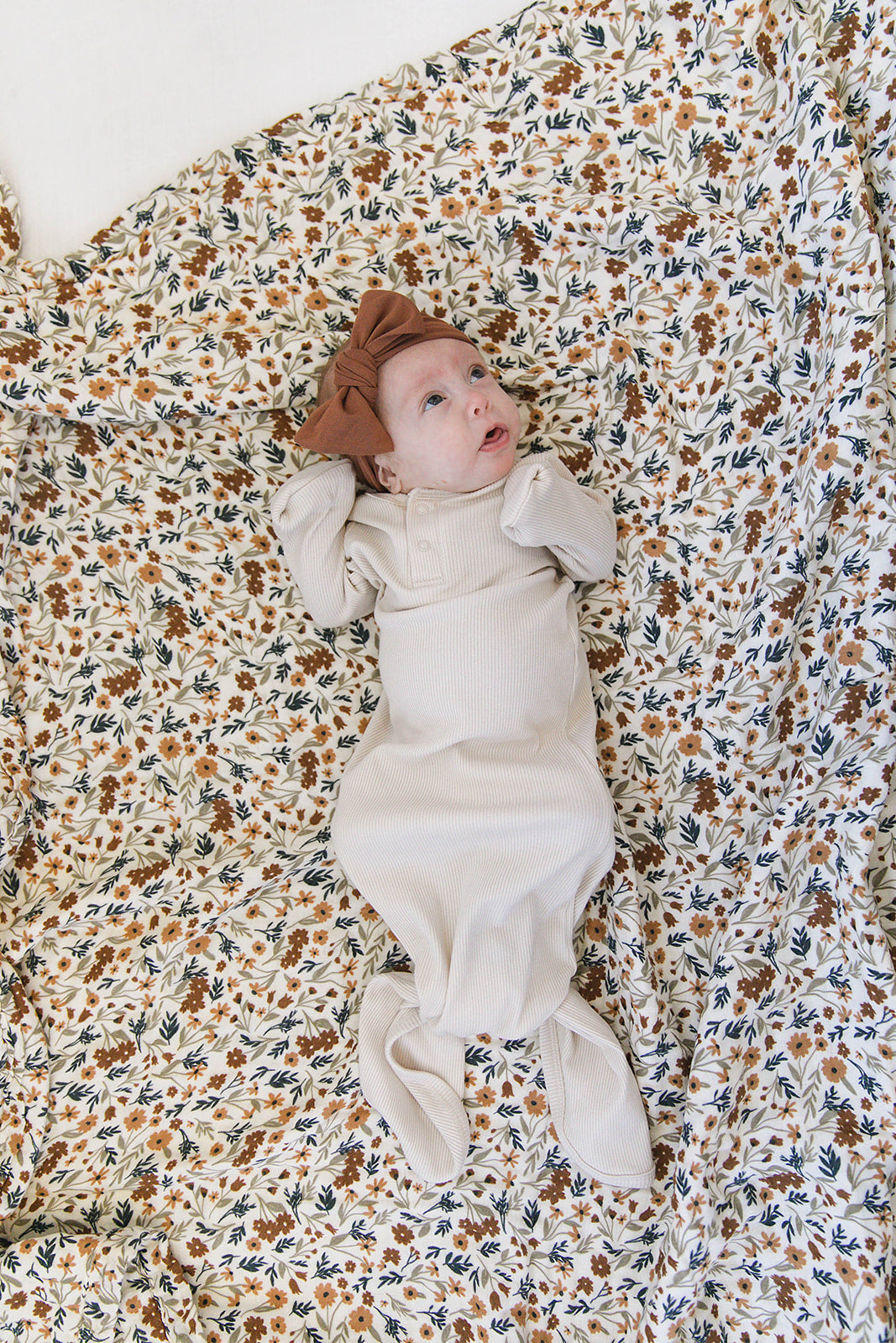 Vanilla Organic Cotton Ribbed Knot Gown - HoneyBug