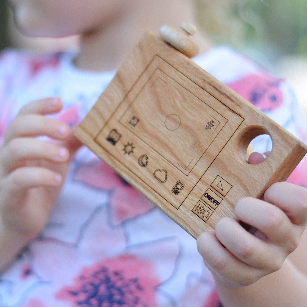 Wooden Toy Camera - HoneyBug
