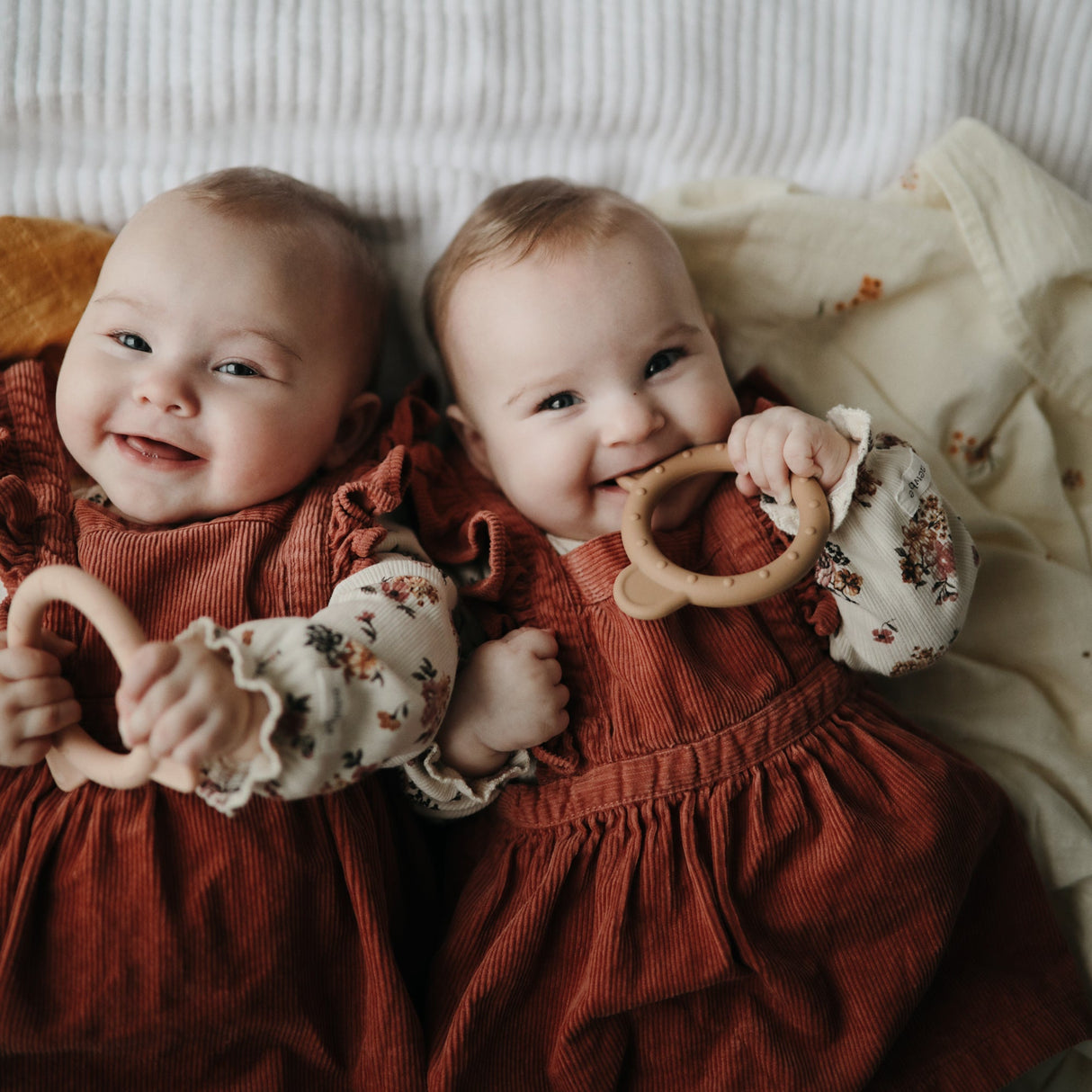 Bear Teether - Natural - HoneyBug 