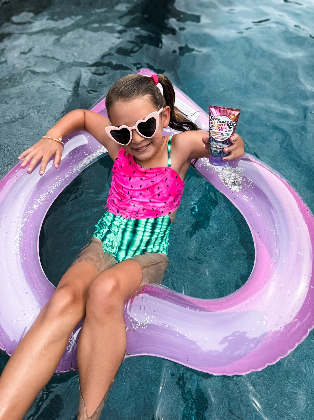 Sea Star Sparkle Party Cake SPF 50 Glitter Sunscreen - HoneyBug 