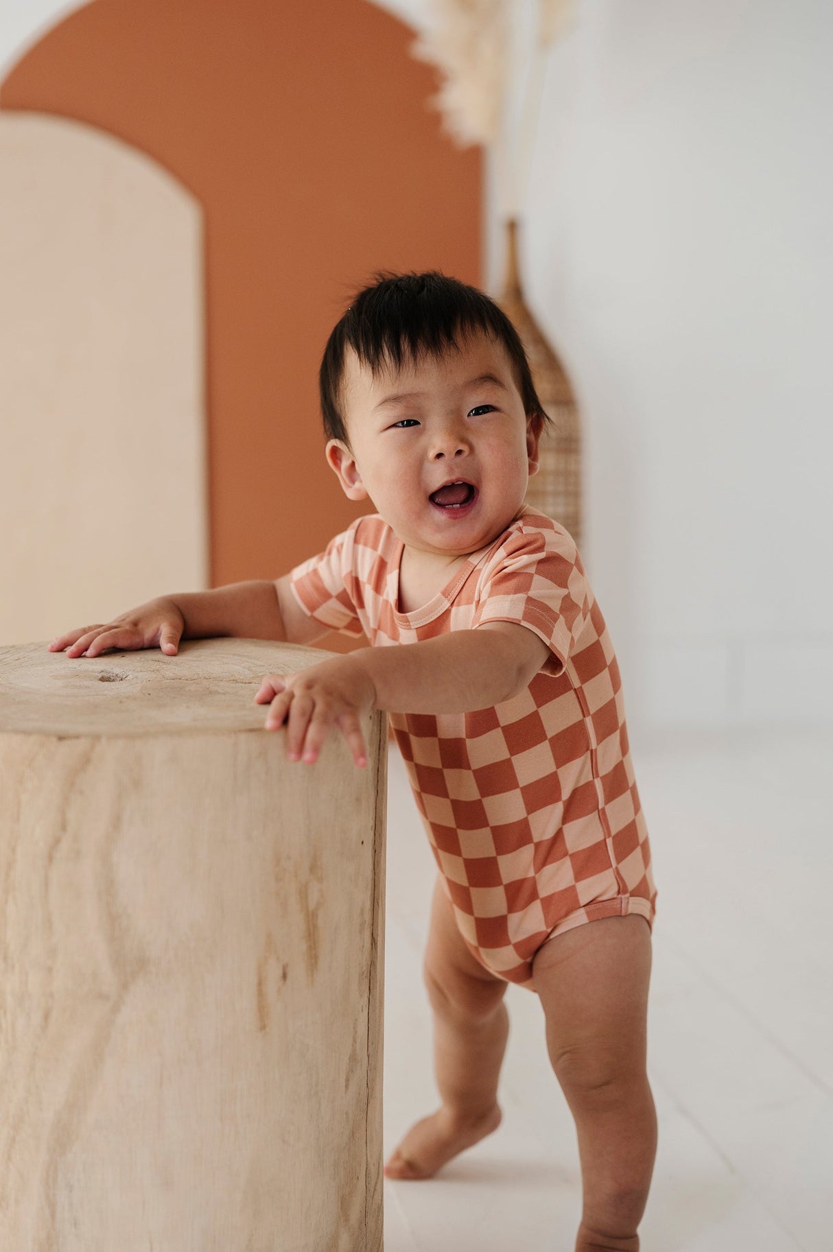 Baby Short Sleeve Bodysuit - HoneyBug 