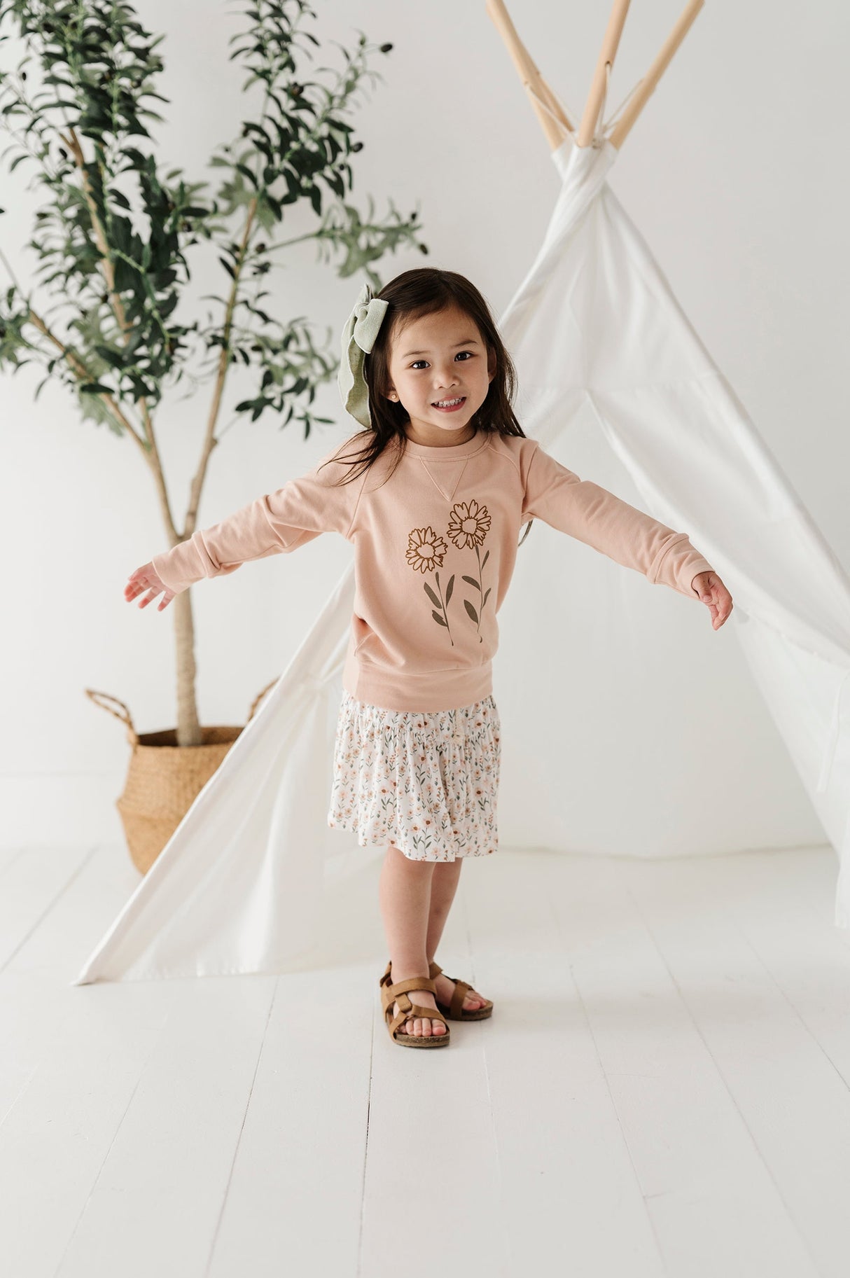 Raglan Sweatshirt - HoneyBug 