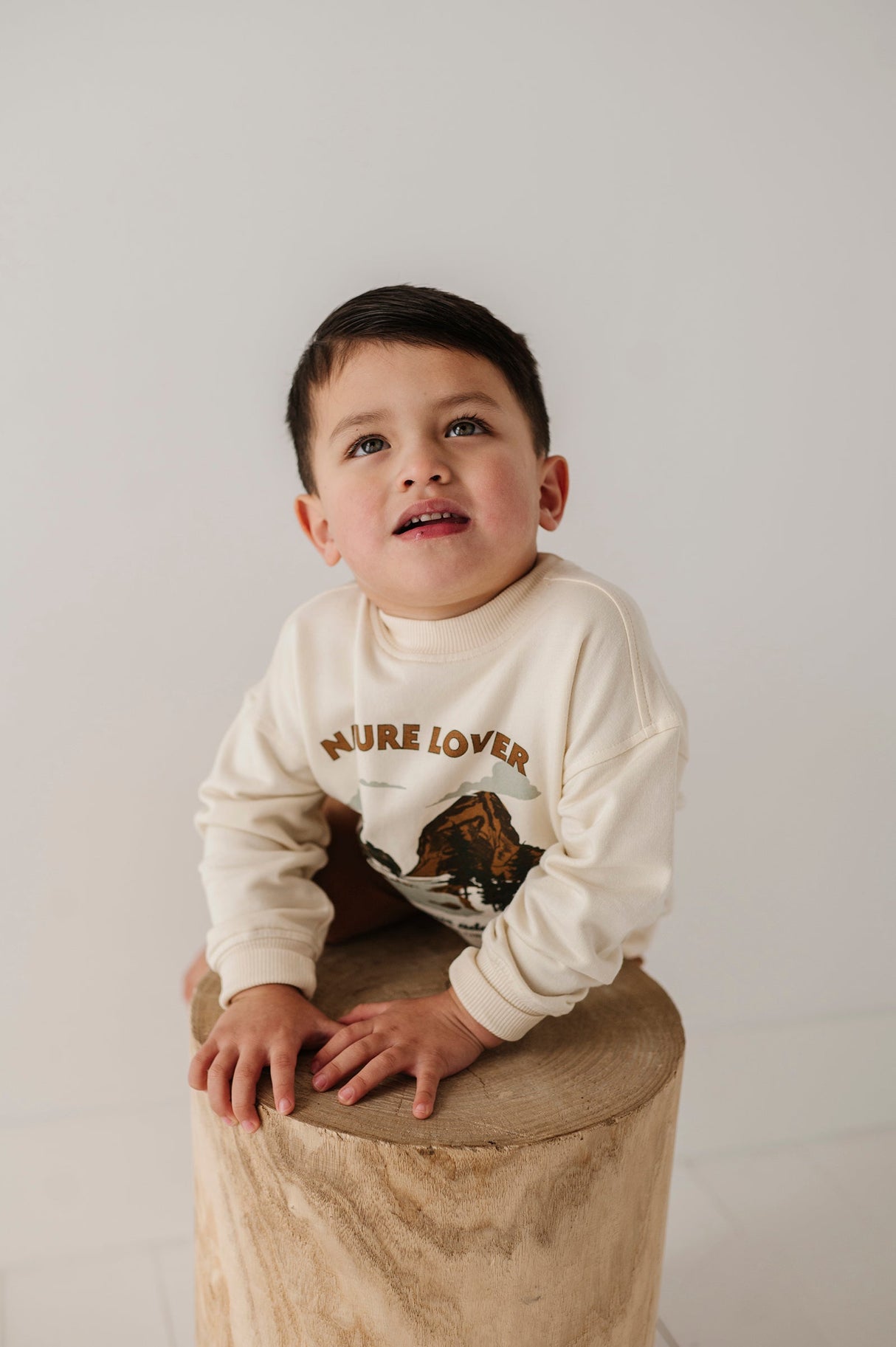 Boxy Sweatshirt - HoneyBug 