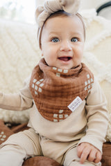 Chestnut Textiles Muslin Bib - HoneyBug 