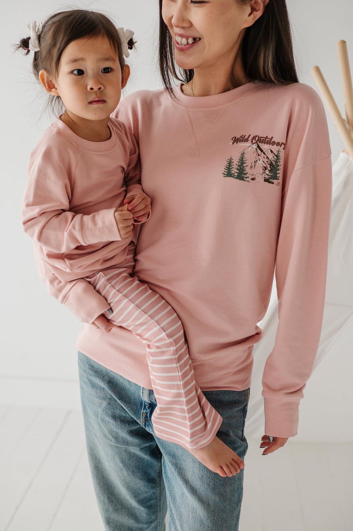 Women's Pullover - HoneyBug 