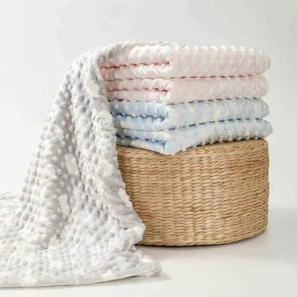 Gray Cozy Cloud Blanket - HoneyBug 