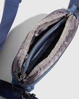 (Re)active™ 2L Convertible Crossbody - HoneyBug 