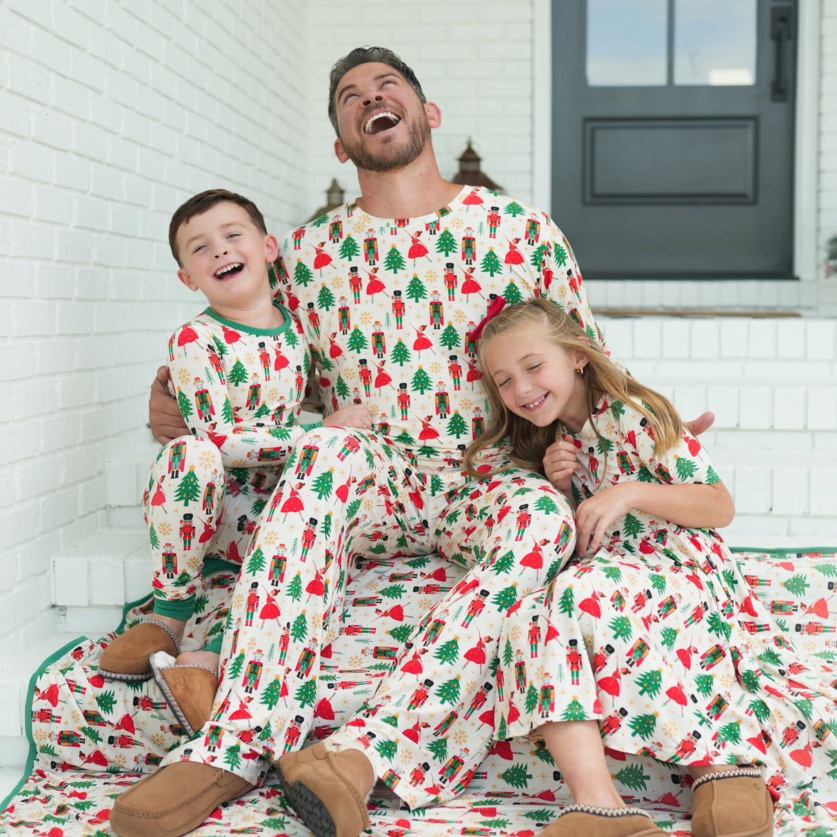 MEN'S PAJAMA SET- Nutcracker