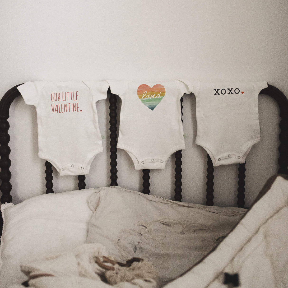 graphic bodysuit | loved rainbow heart - HoneyBug 