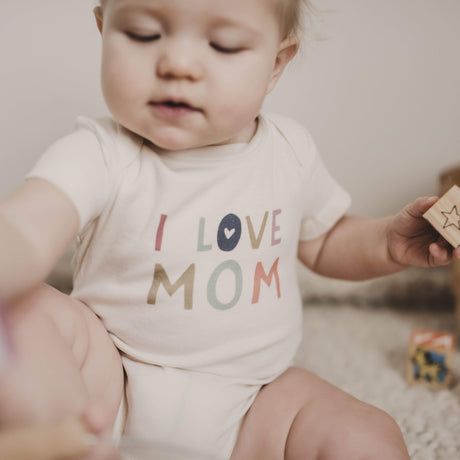 graphic bodysuit | love mom
