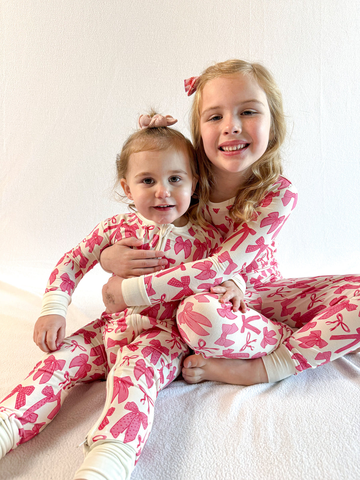 Hot Pink Bow | Two-Piece Pajama Set - HoneyBug 