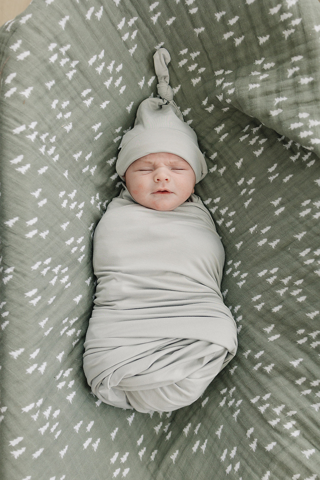 Sage Bamboo Stretch Swaddle - HoneyBug 