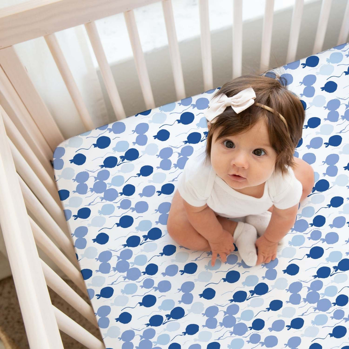 Organic Crib Sheet - Blue Balloons