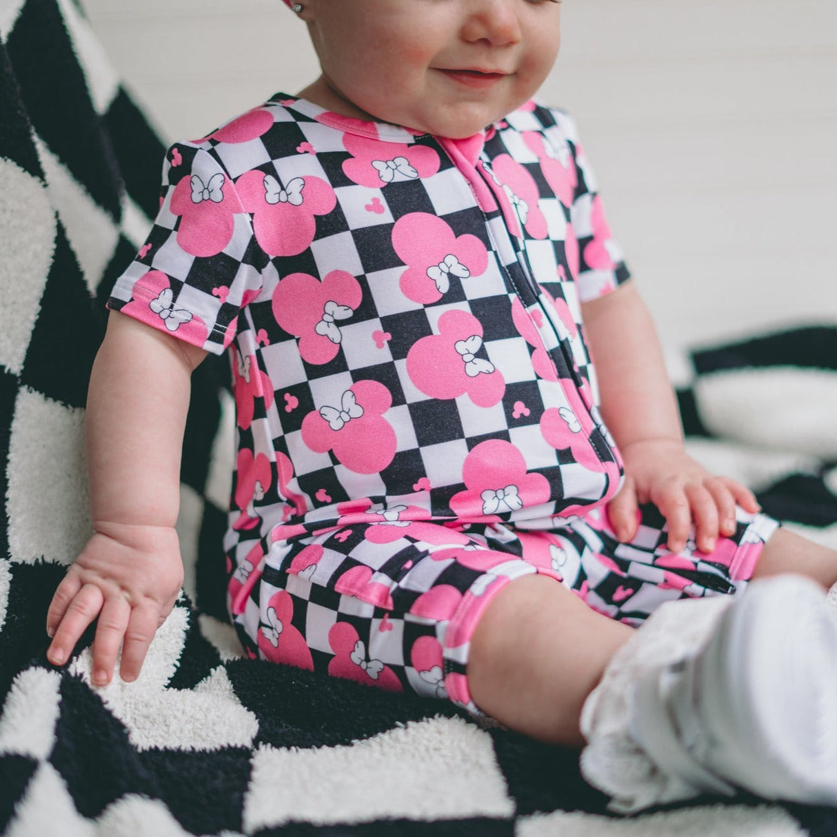 SHORTIE ZIP ROMPER - Millie Magic (Pink)