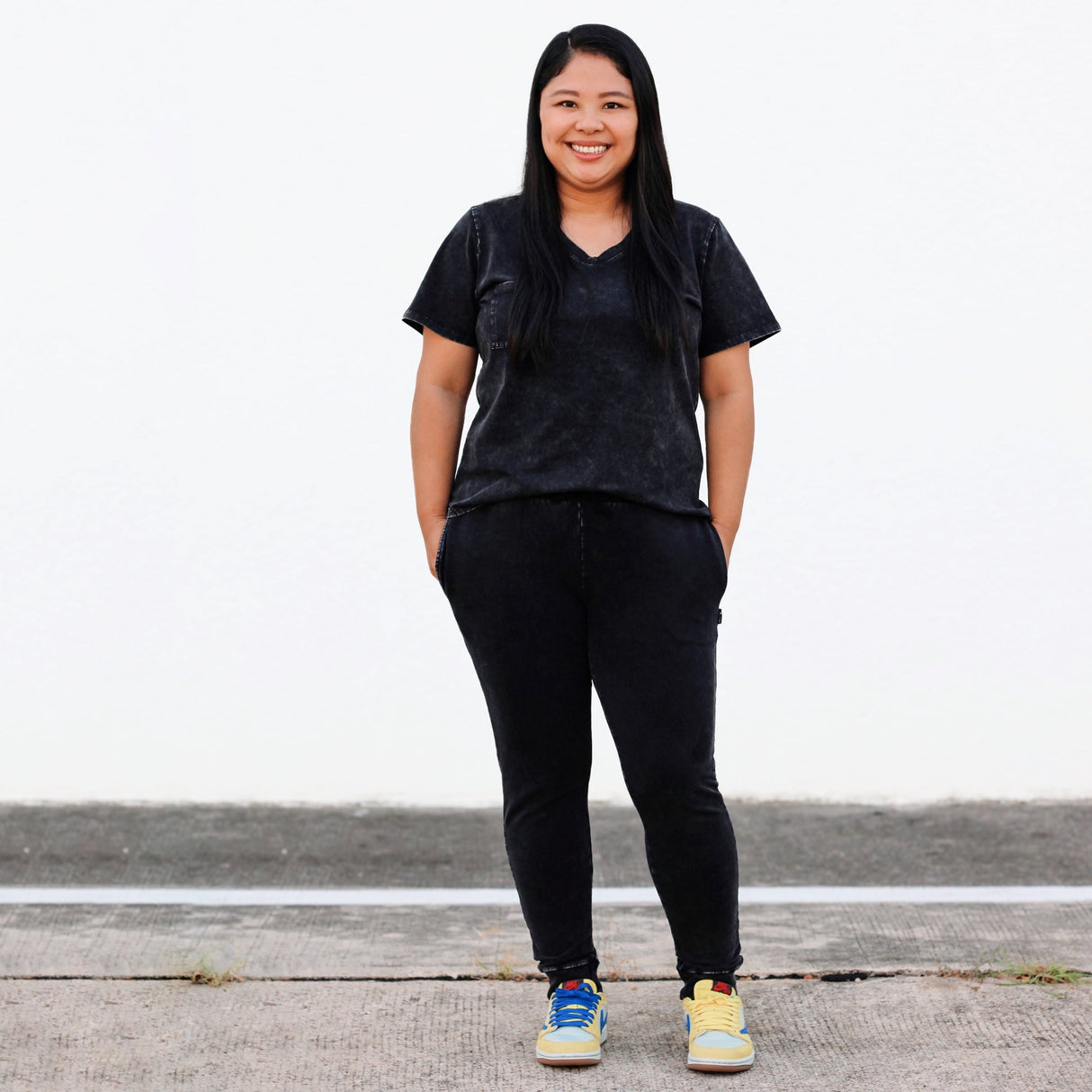 MAMA V-NECK- Midnight Snow Wash - HoneyBug 