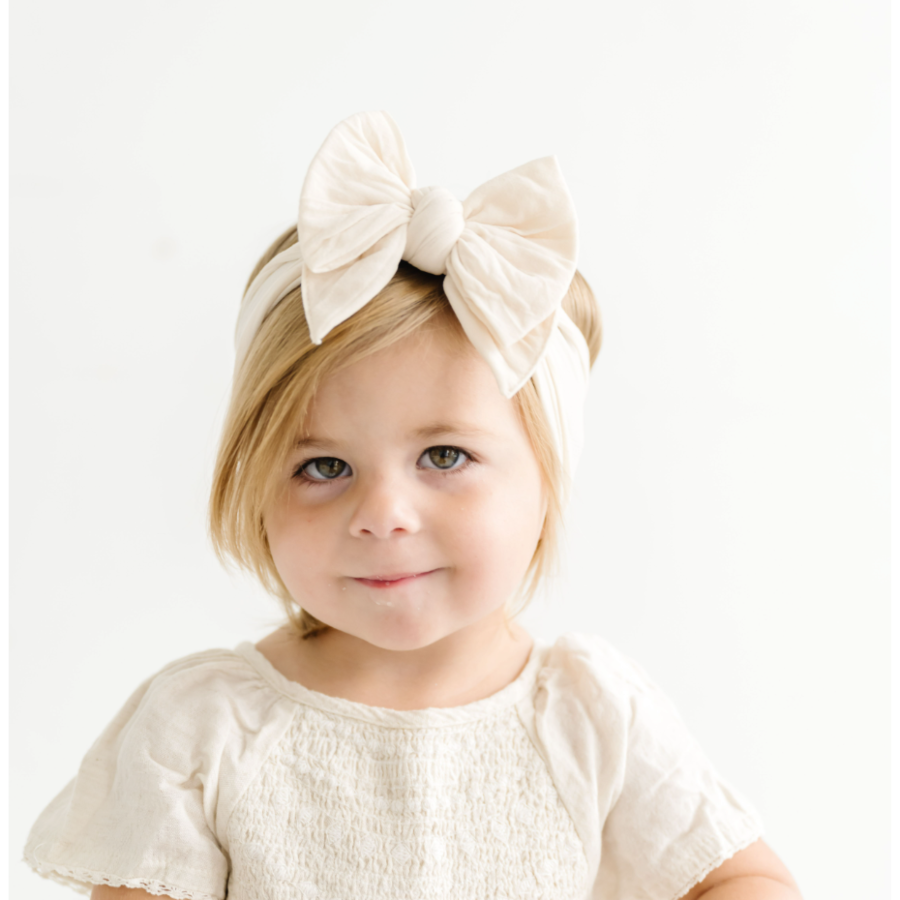 Baby Bloom Bows: Oatmeal - HoneyBug 