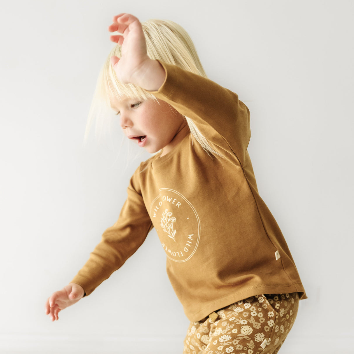 Organic Kids T-Shirt & Pant Set - Wildflower