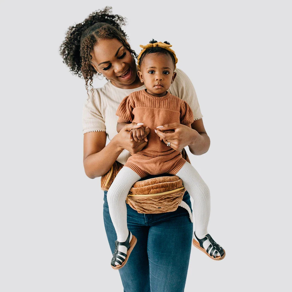 The Tushbaby Hip Carrier - HoneyBug 