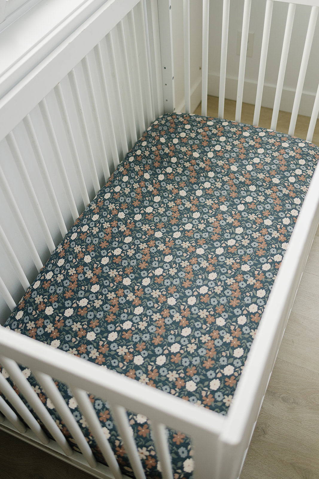 Midnight Floral Muslin Crib Sheet - HoneyBug 