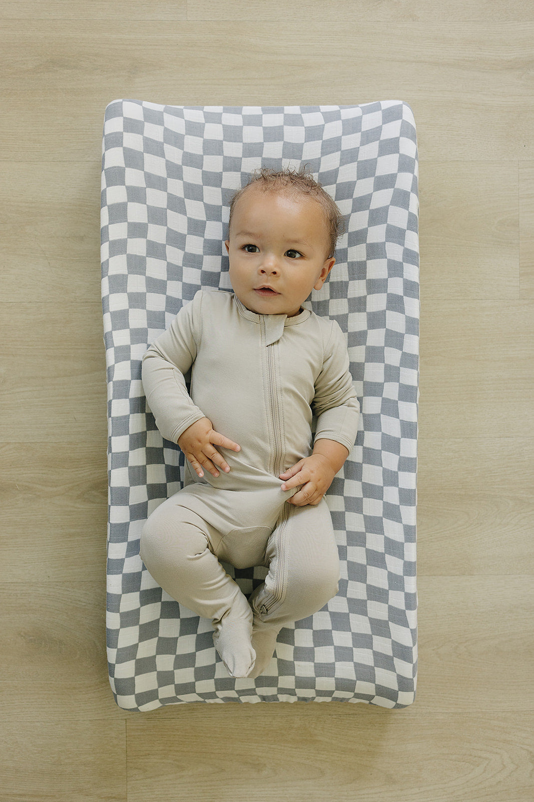 Dusty Blue Wavy Checkered Muslin Changing Pad Cover - HoneyBug 