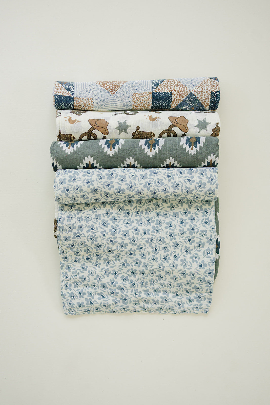 Blue Blossom Muslin Swaddle Blanket - HoneyBug 