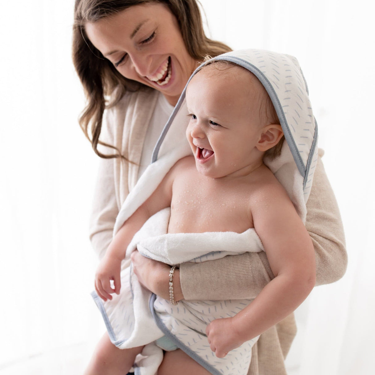 Blue Dash Hooded Towel Set - HoneyBug 