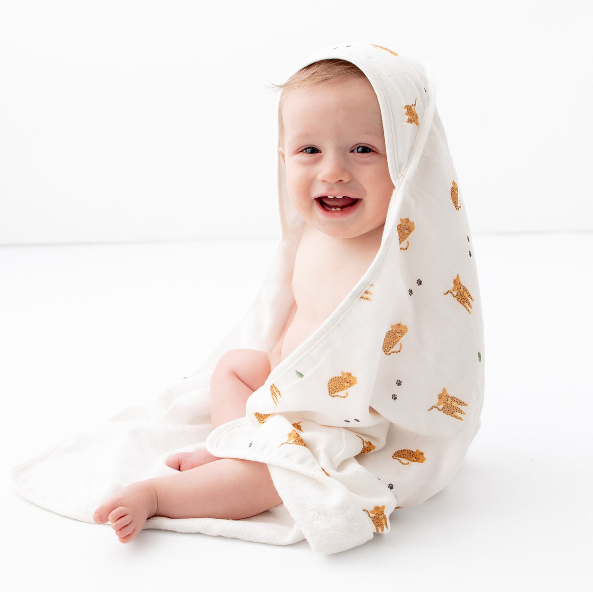 Cheetah Hooded Towel Set - HoneyBug 