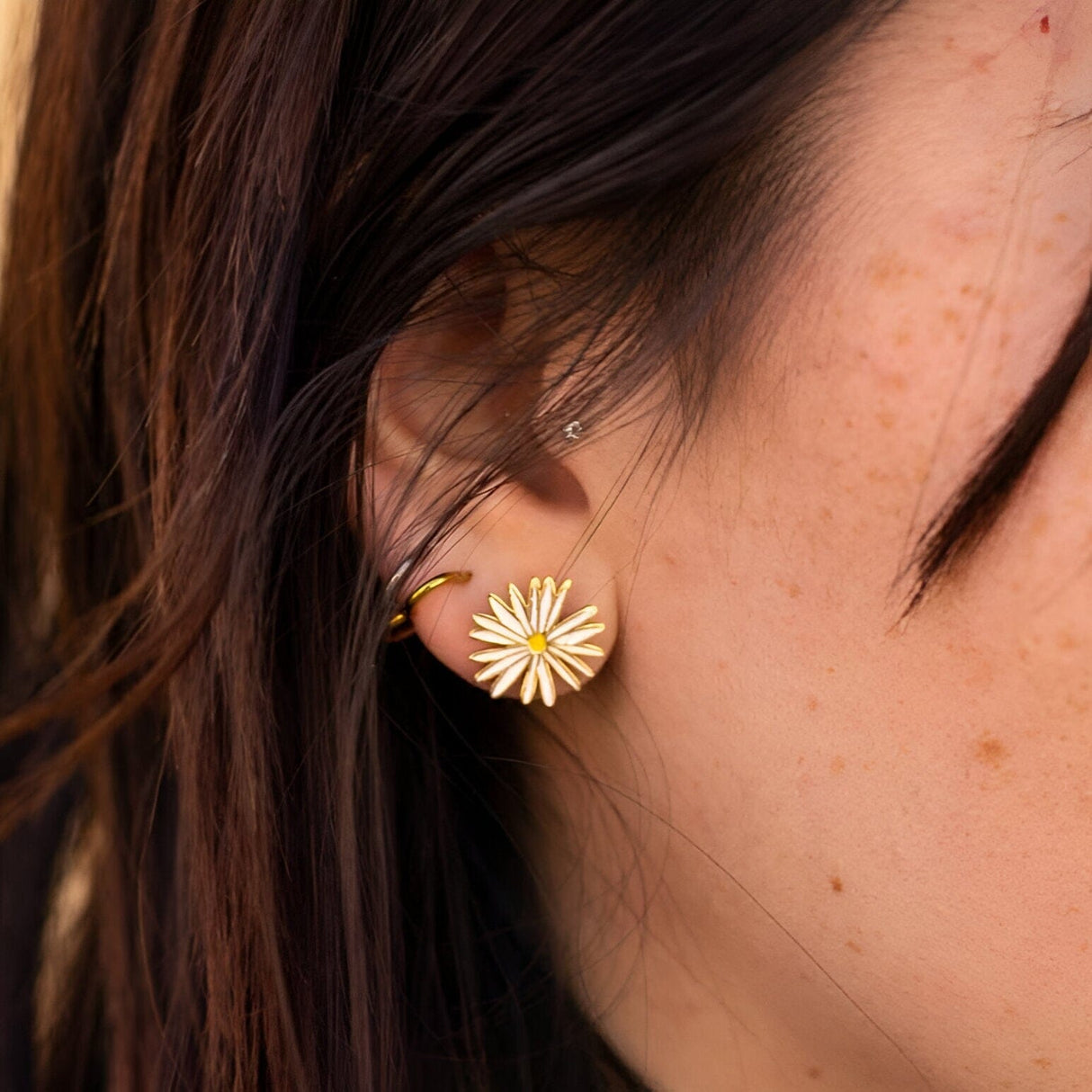 Daisy Enamel Earrings - HoneyBug 