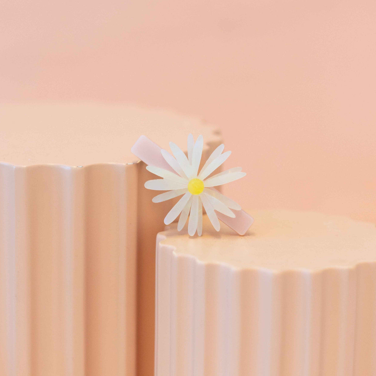 Daisy Hair Clip - HoneyBug 