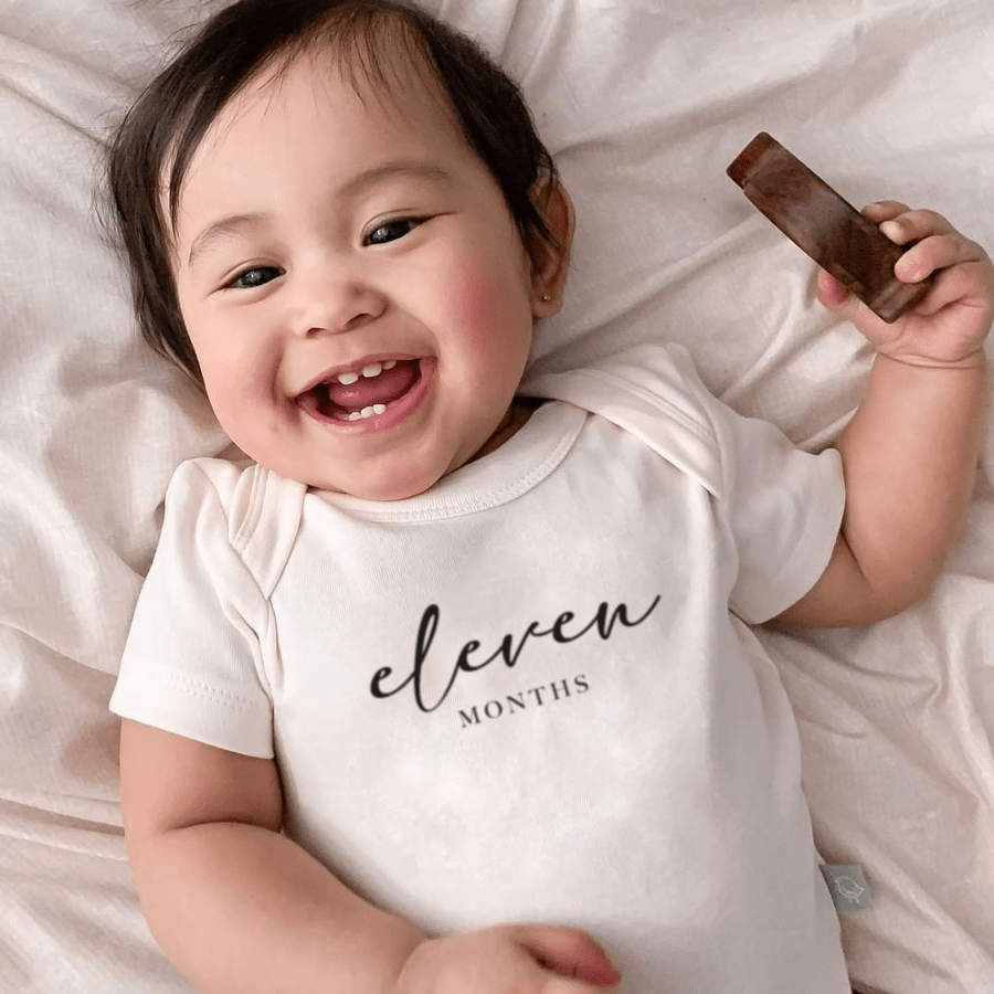 monthly milestone gift set | black - HoneyBug 