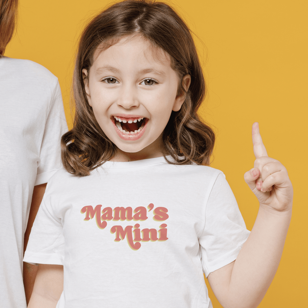 graphic tee | mamas mini - HoneyBug 