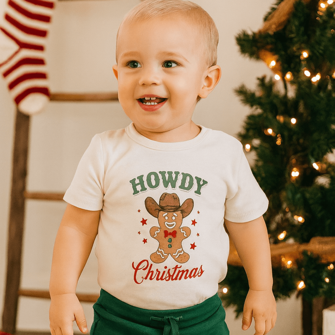 graphic tee | howdy gingerbread christmas - HoneyBug 