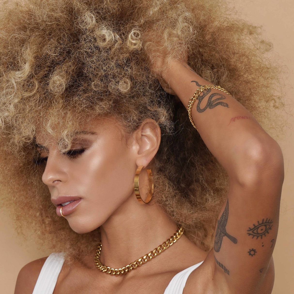 Perry Large Hoop Earring - HoneyBug 