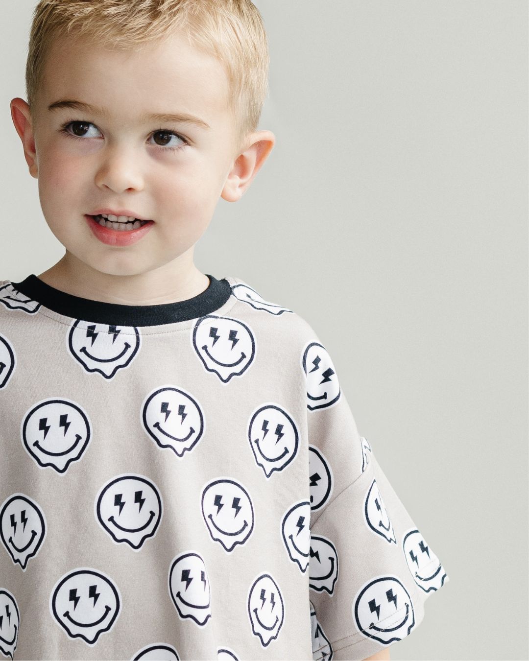 Short Sleeve Bubble Romper | Electric Drippy - HoneyBug 