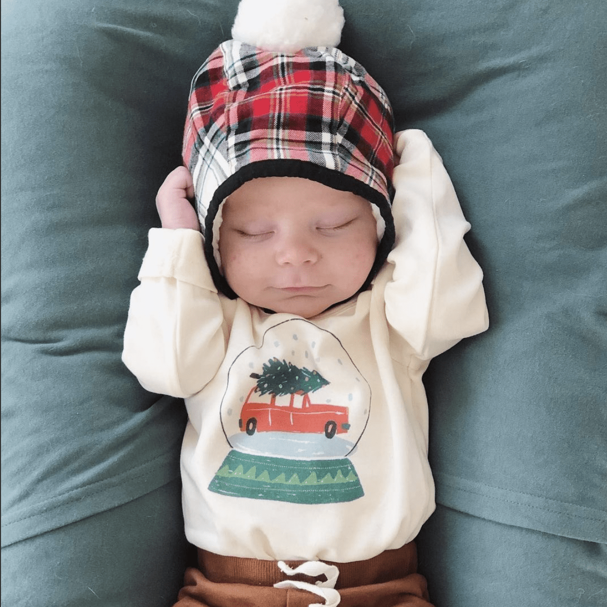 long sleeve graphic bodysuit | snow globe - HoneyBug 