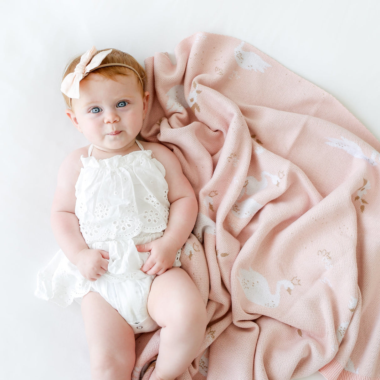 Organic Cotton Blanket Swan - HoneyBug 