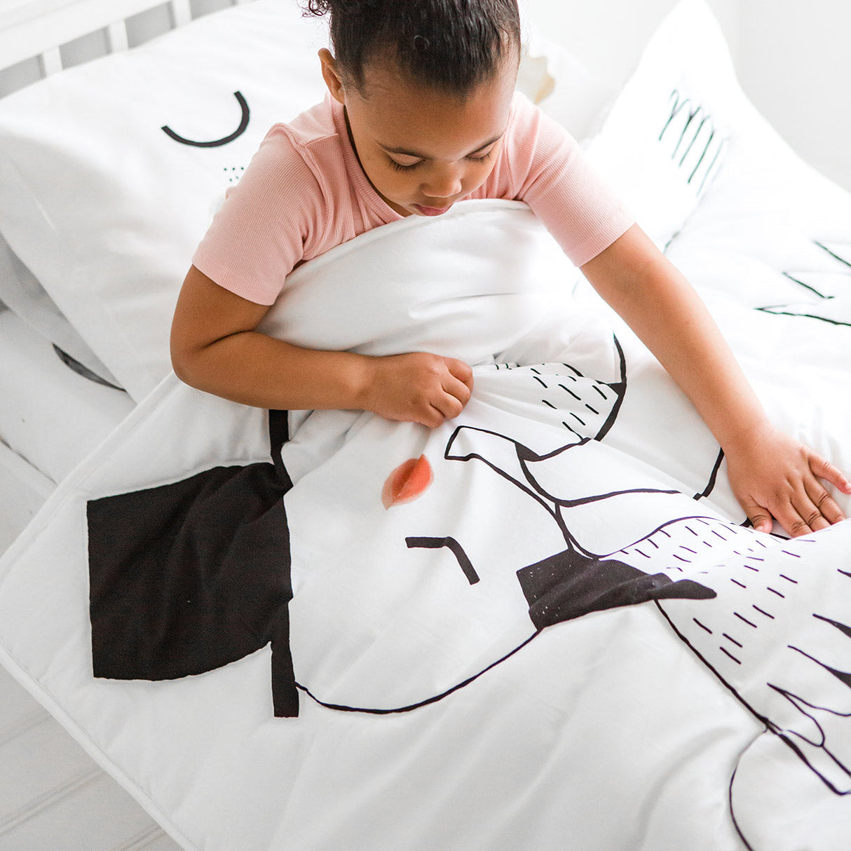 Swan Toddler Comforter - HoneyBug 