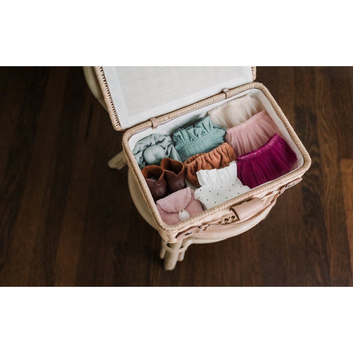 Wicker Suitcases - HoneyBug 